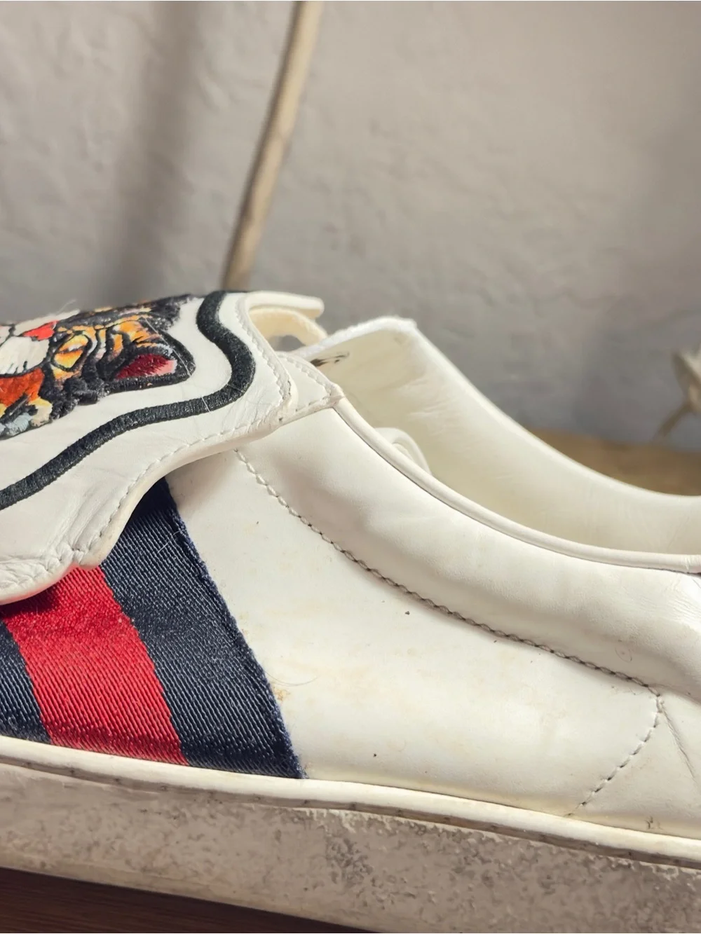 Gucci White Leather Sneakers with Red & Blue Stripe and Embroidered Patch